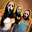 Scream Girls